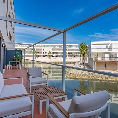 Marina Retreat With View #1986 * 拉哥斯
