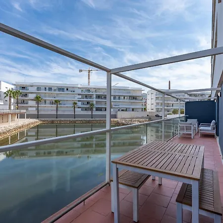 Marina Retreat With View #1986 Lagos